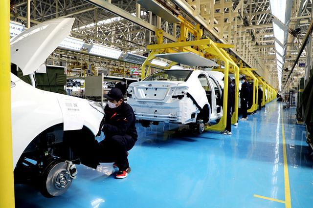 河南速達SA01BC純電動轎車獲歐盟認證 中國新能源汽車挺進歐洲市場
